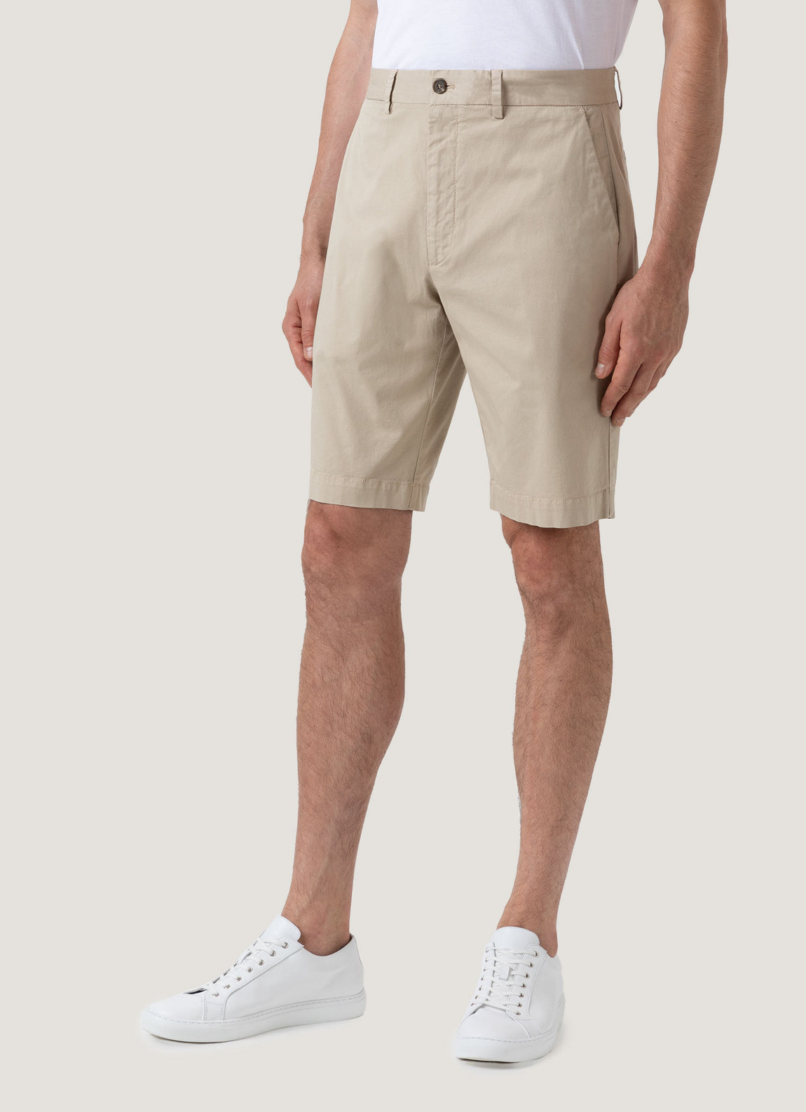 Men's Stretch Cotton Twill Chino Shorts in Light Stone