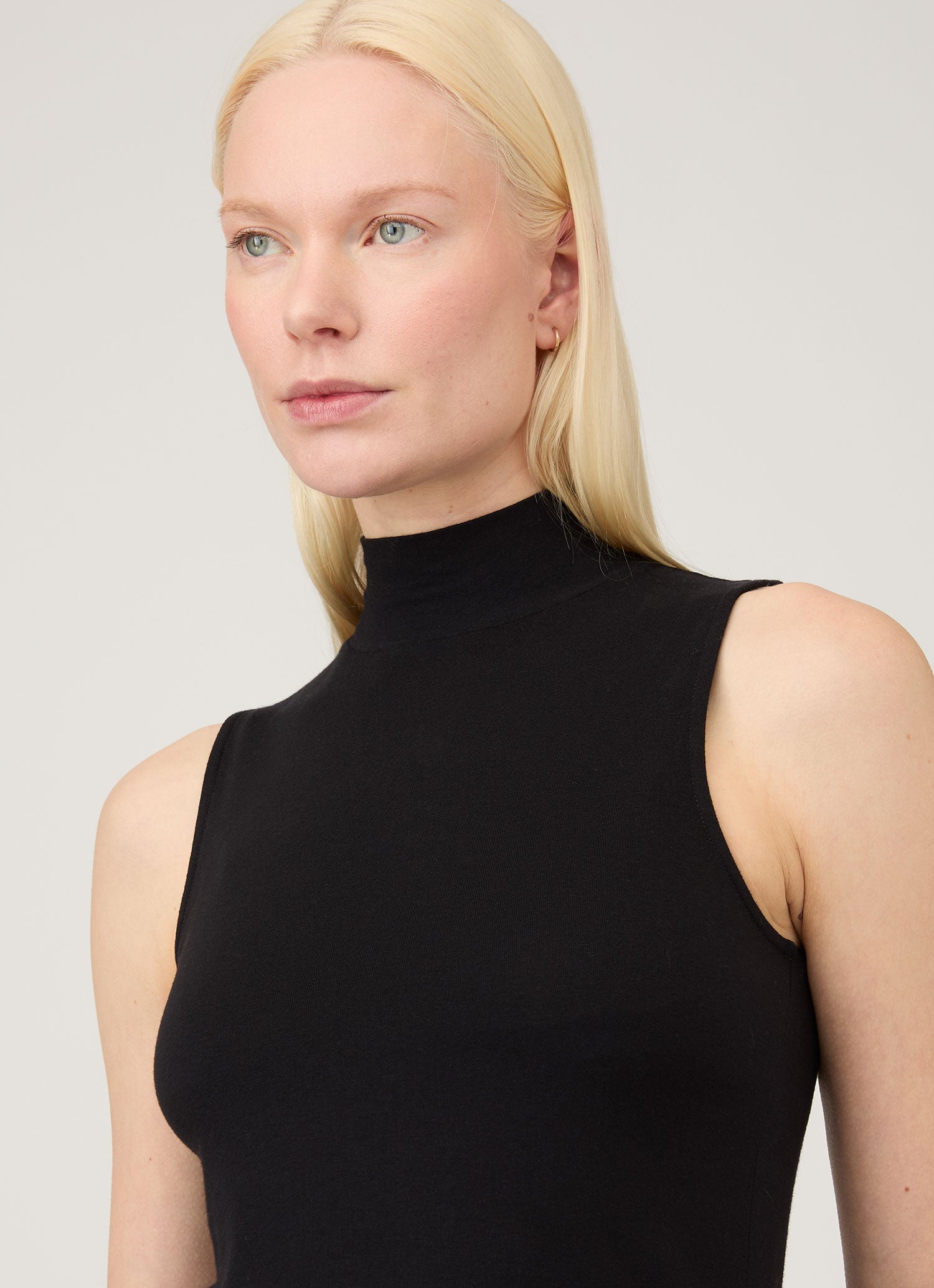 Women's Sleeveless High Neck Top in Black