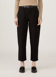 Women's Cotton Tapered Trouser in Black