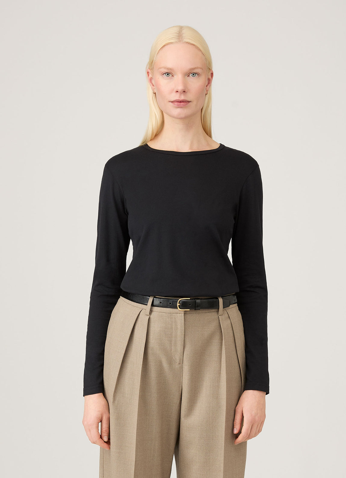 Women's Long Sleeve Classic T-shirt in Black