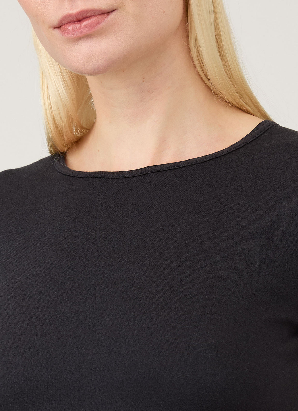 Women's Sea Island Cotton T-shirt in Black