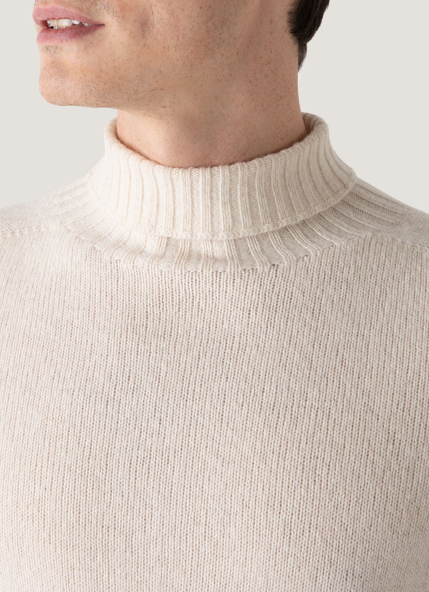 Men's Lambswool Roll Neck in Ecru