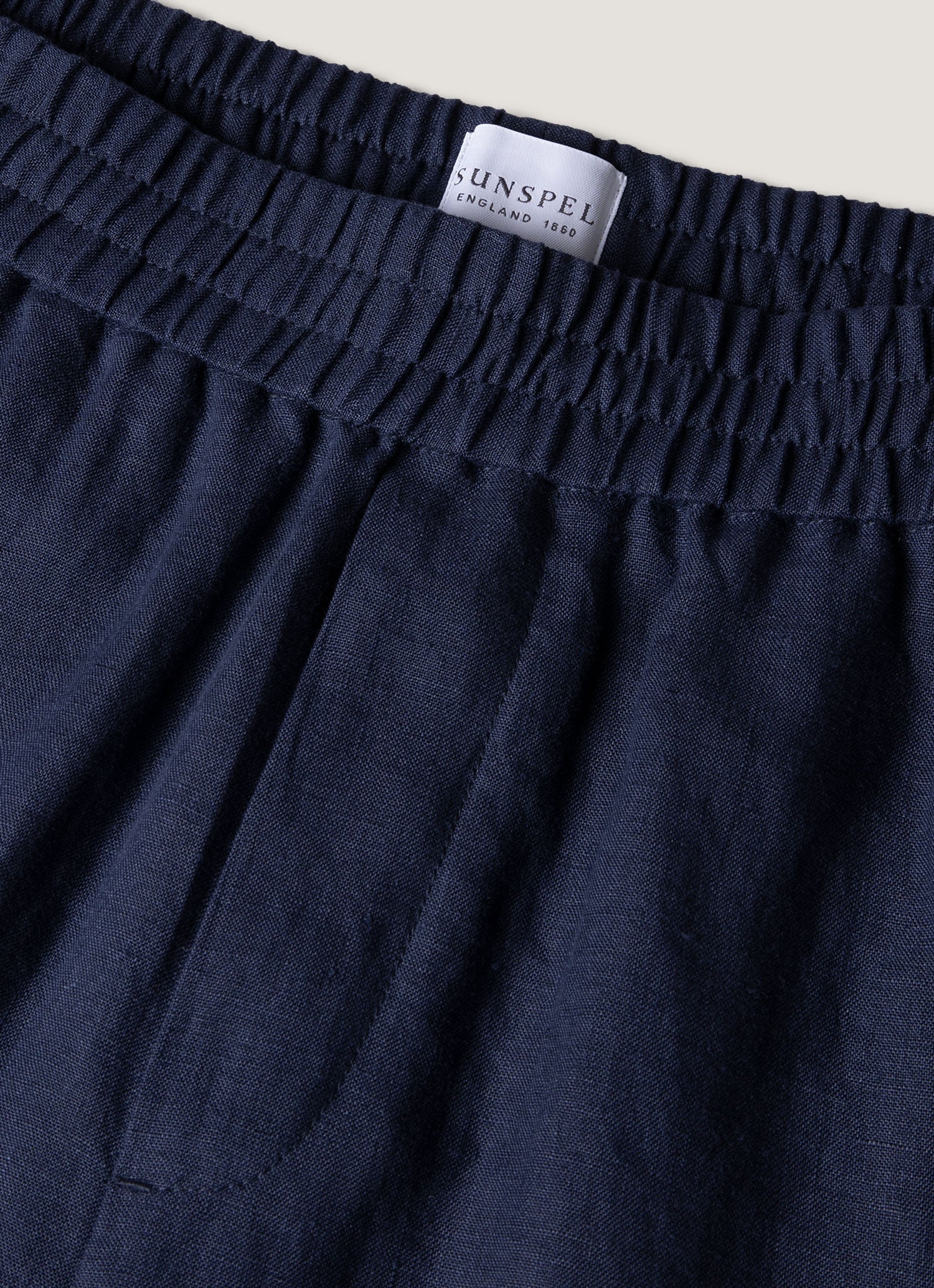Men's Linen Drawstring Short in Light Navy