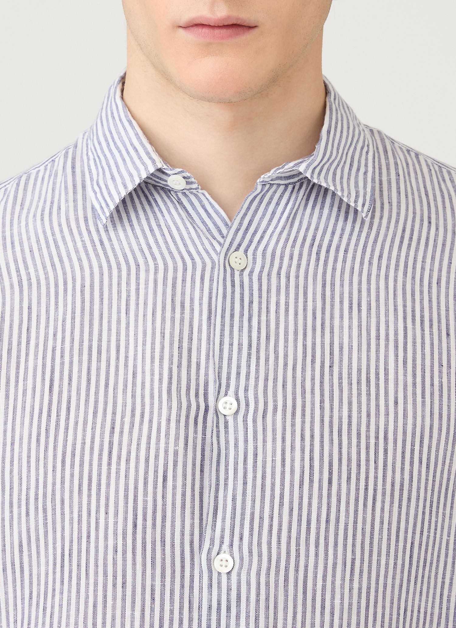 Men's Linen Shirt in Navy/White