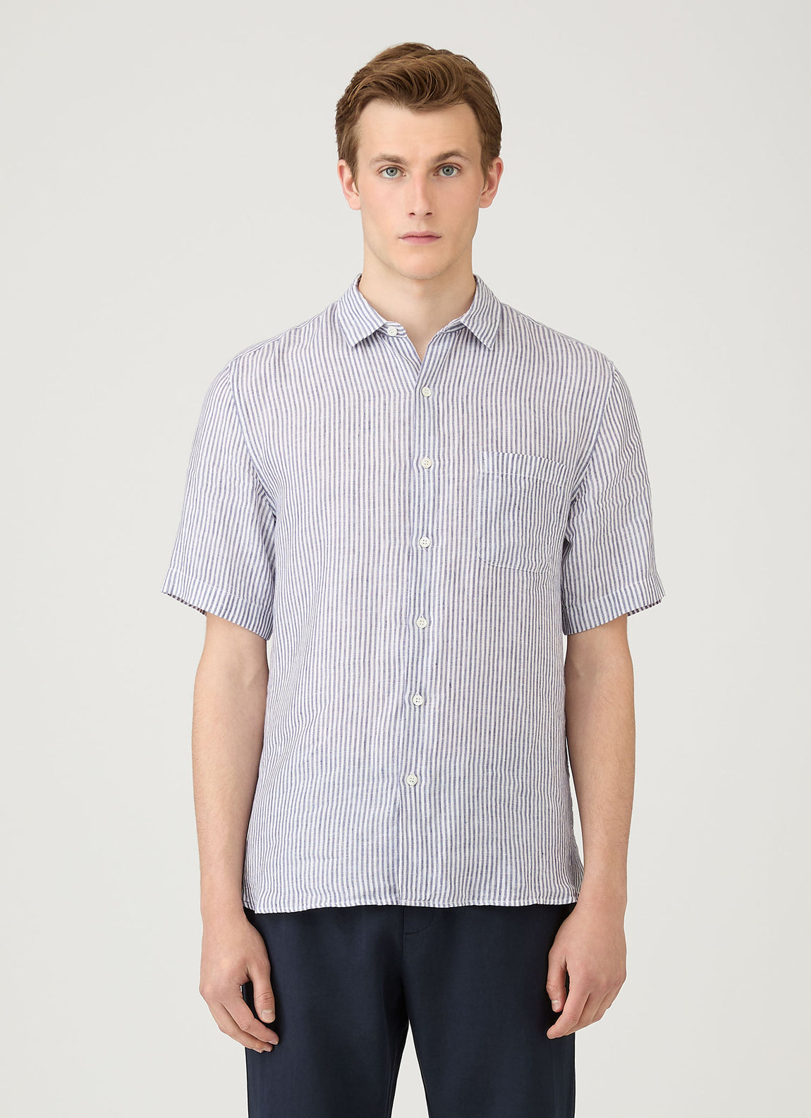 Men's Short Sleeve Linen Shirt in Navy/White