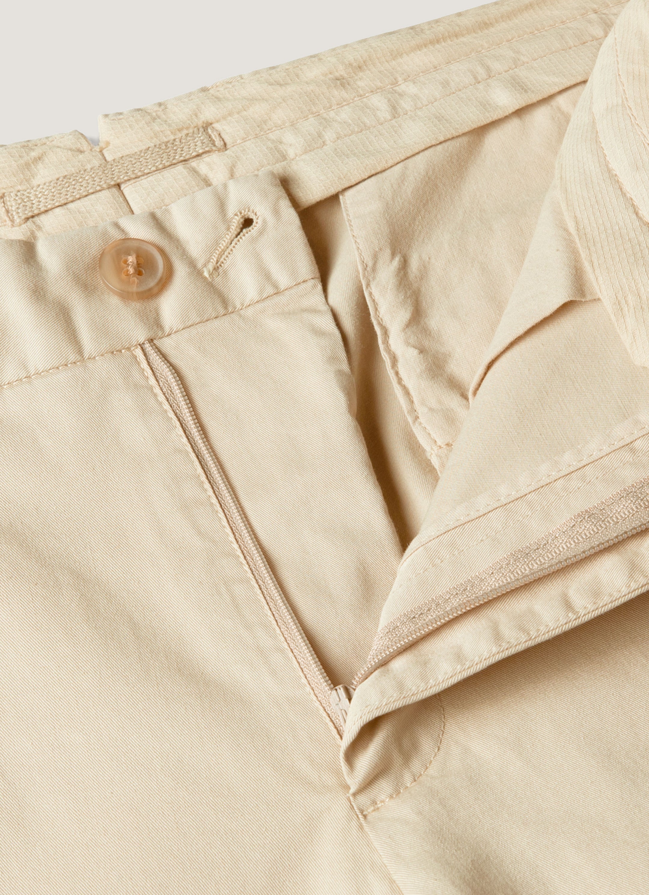 Men's Slim Fit Chino in Light Stone