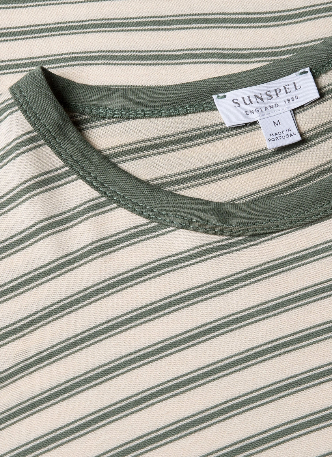 Men's Classic T-shirt in Dusk Green/Undyed