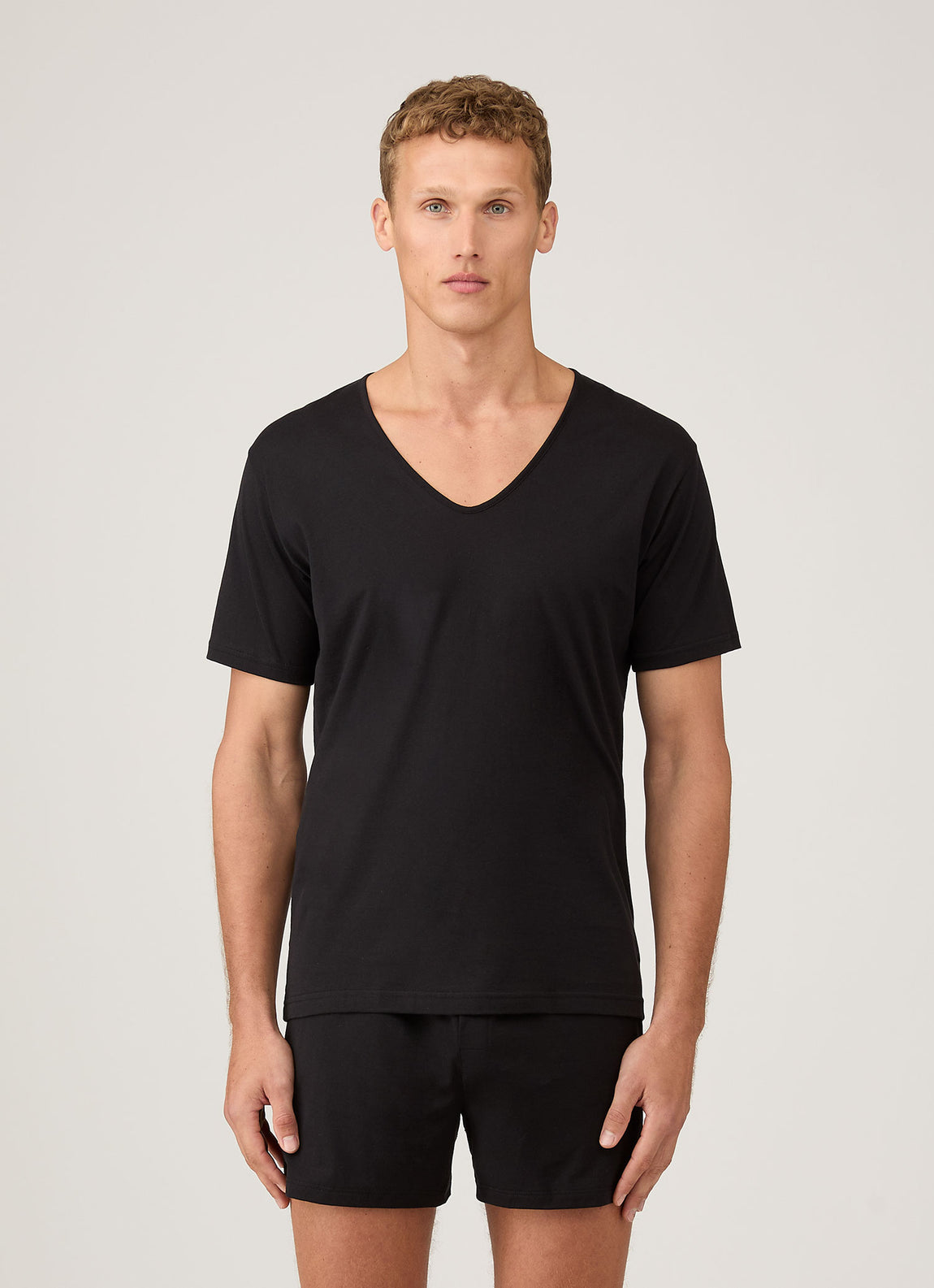 Men's Superfine Cotton V-neck Underwear T-shirt in Black