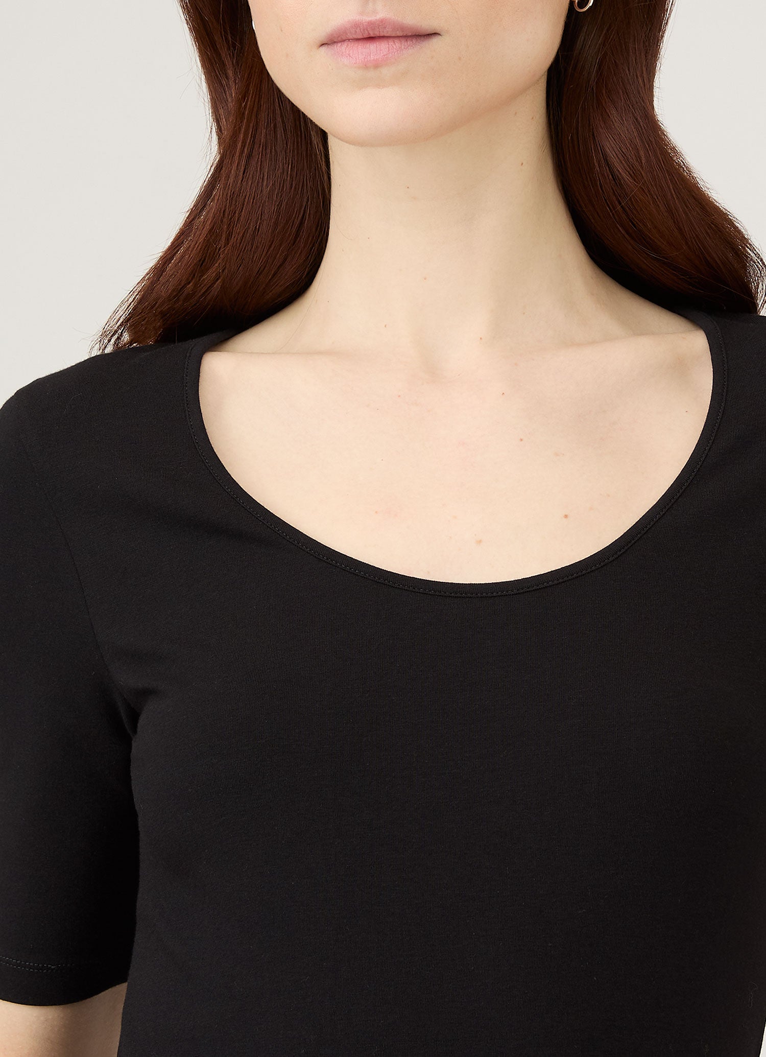 Women's Stretch Cotton Scoop Top in Black