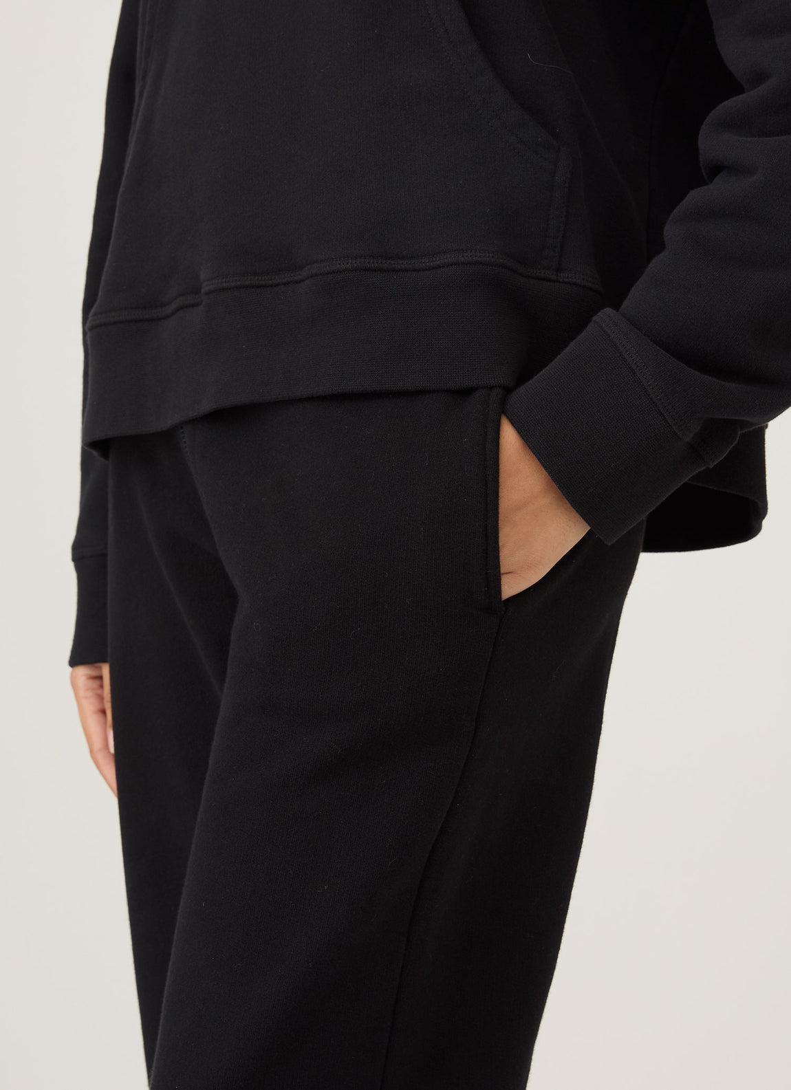 Women's Relaxed Sweatpants in Black