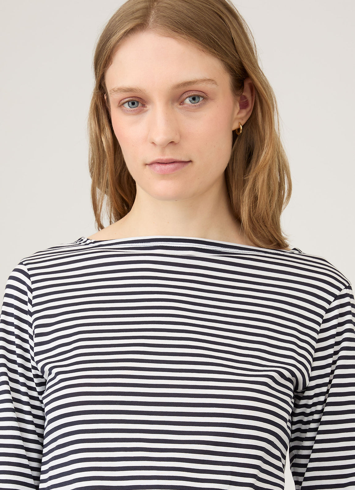 Women's Boat Neck T-shirt in White/Navy English Stripe